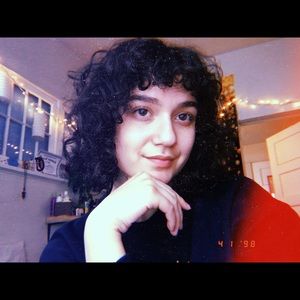 Meet your Posher, Anelia